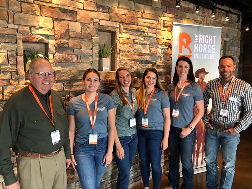 Right Horse Summit in Lexington, KY, 2018, from left: Carpenter, CSU students Grace Dengan, Kylie McGarrity, Cailin Caldwell, and Christie Schulte-Kappert, and Adam Daurio (B.S., ’01). 
