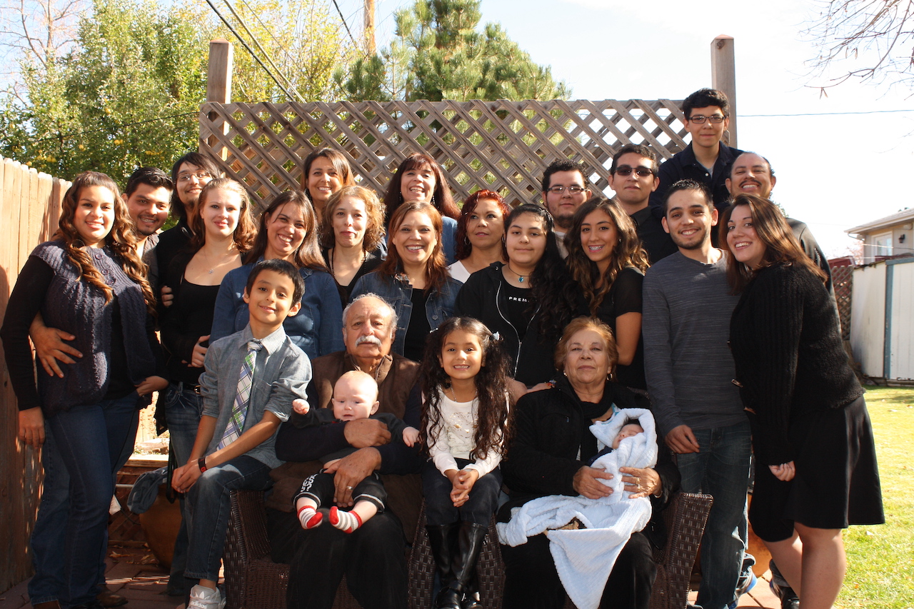 Group photo of Alanis Hernandez's family